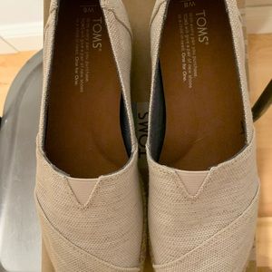 Toms Platform Alpargata shoe, size 8